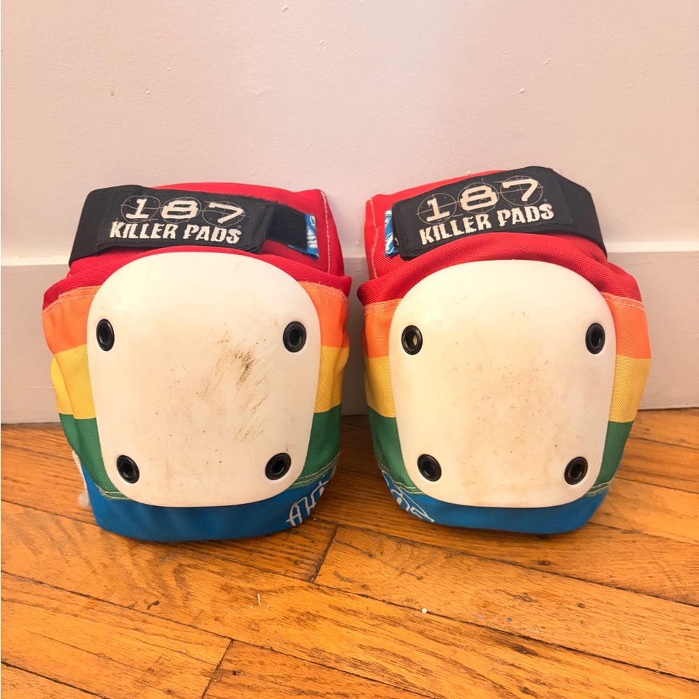 187 Killer Pads Slim Knee Pads in rainbow, Medium